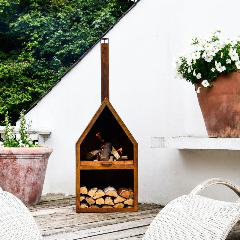 Outdoor Henley Fireplace with Grill Iron